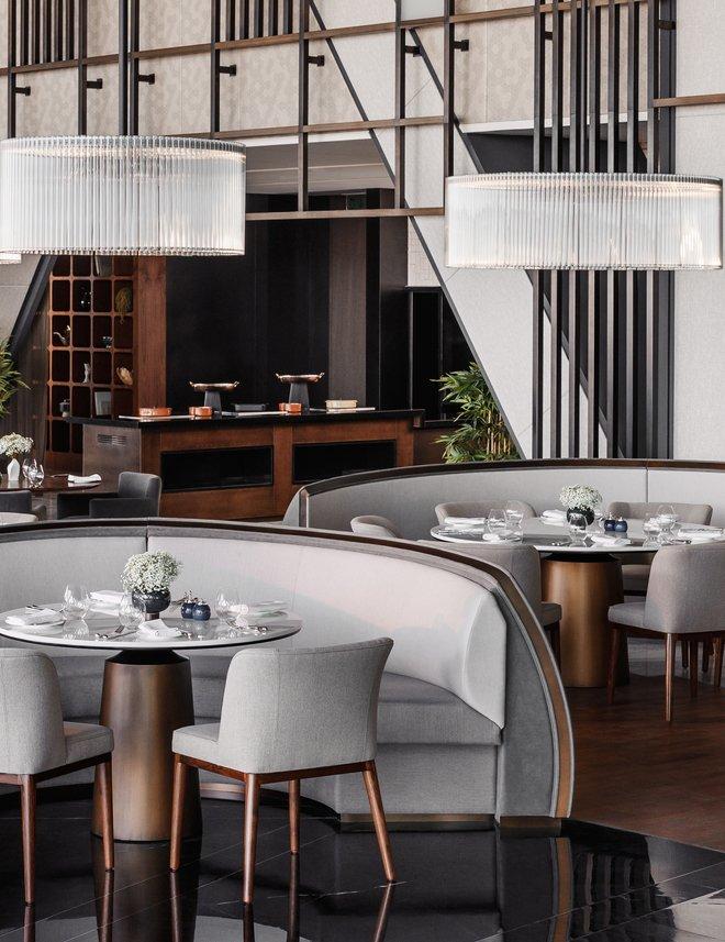 interior of restaurant aelia in dubai the link 